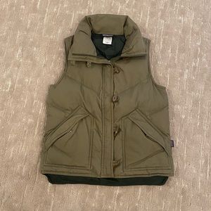 Patagonia Women’s Small Canvas Down Vest